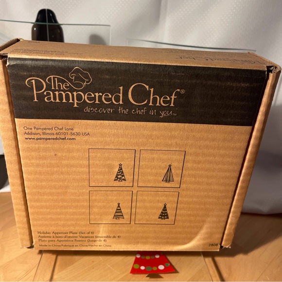 Pampered Chef Holiday Appetizer Plates 4 NEW - Picture 9 of 10